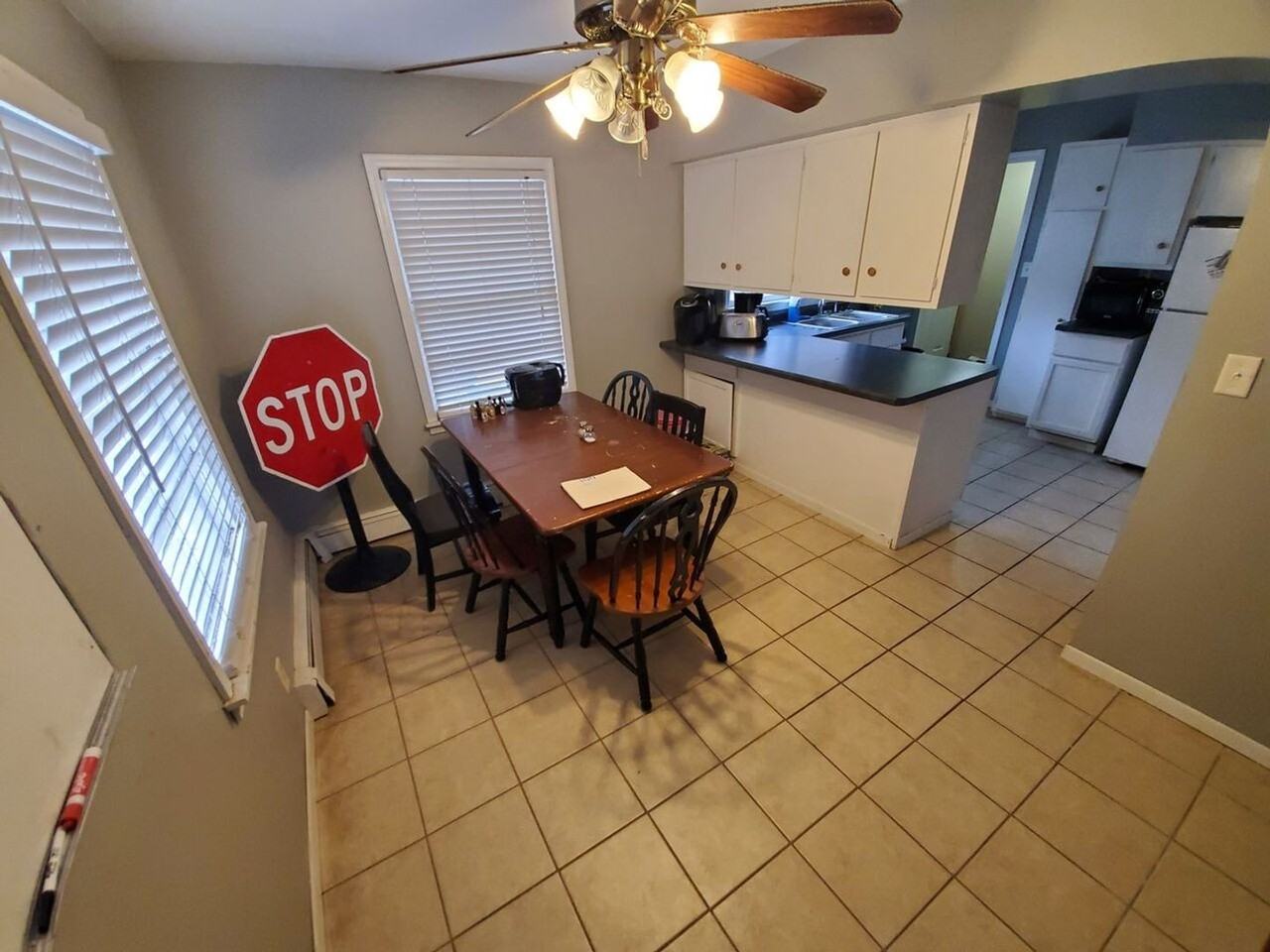 44 West Chisholm Street - Photo 3 of 25