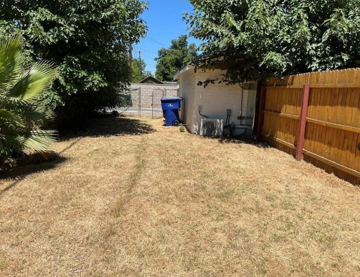 3448 Russell Street - Photo 7 of 8