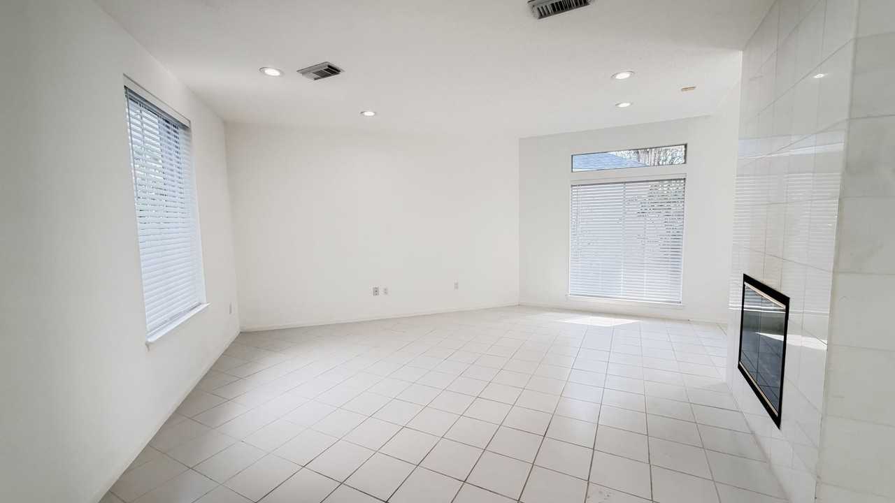 4601 Country Club Vw - Photo 5 of 31