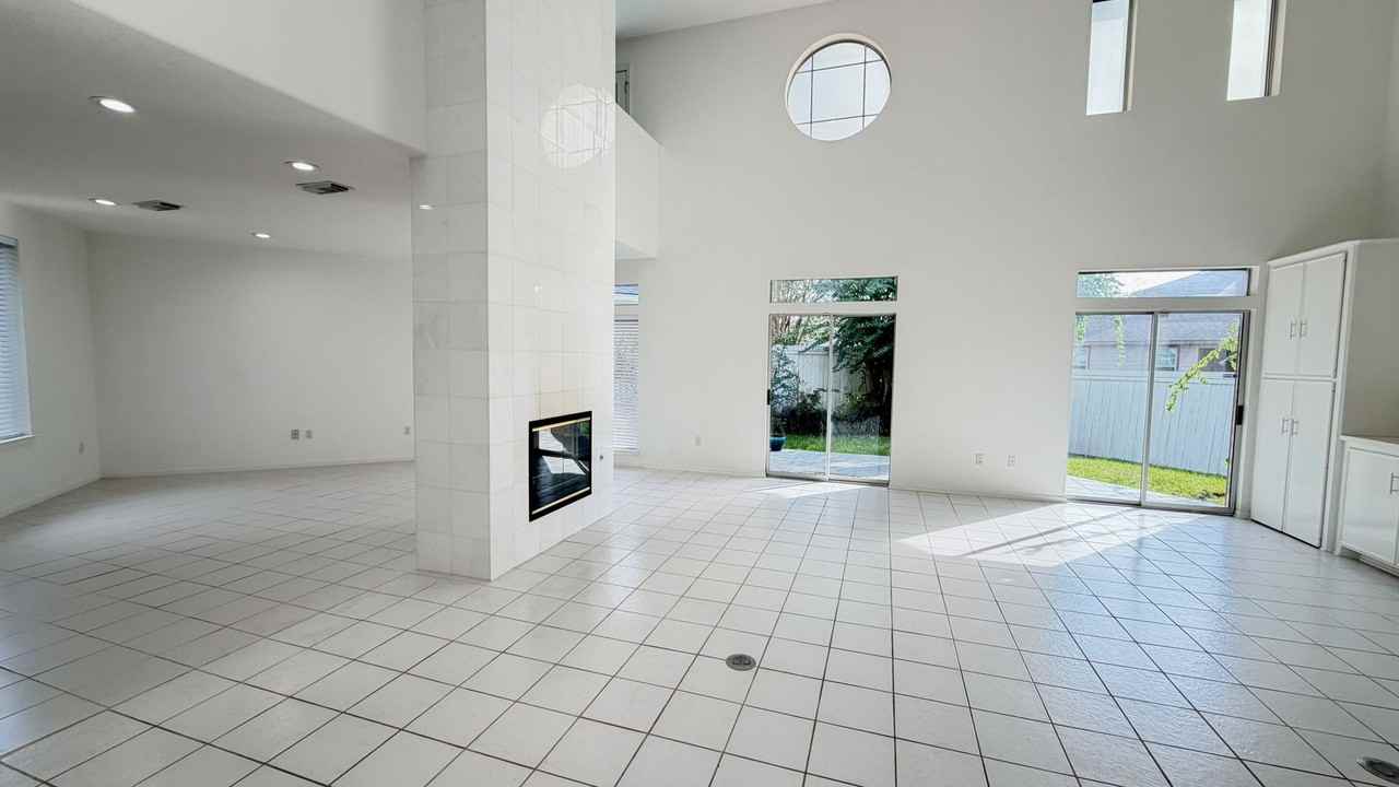 4601 Country Club Vw - Photo 6 of 31