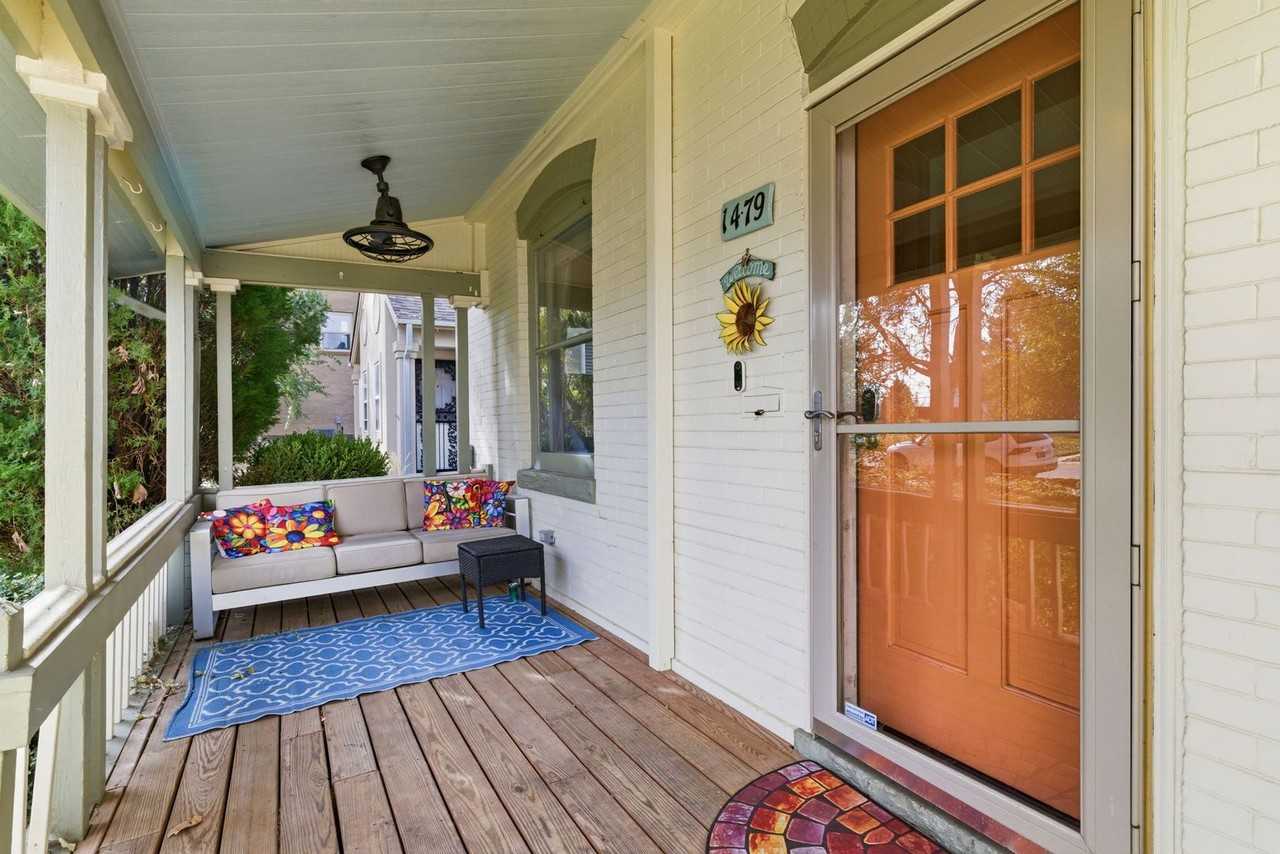 1479 Ivanhoe St - Photo 4 of 28