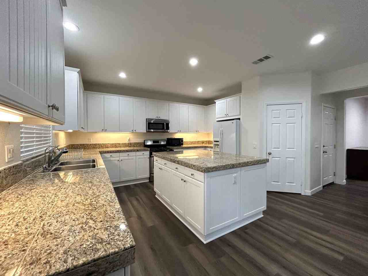 35291 Trevino Trail - Photo 2 of 36