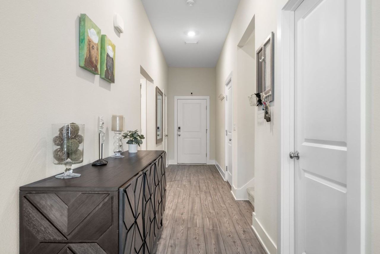 231 Bayou Bend Lane - Photo 4 of 31