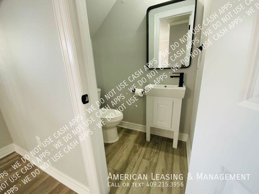 175 Allen St #200 - Photo 6 of 17