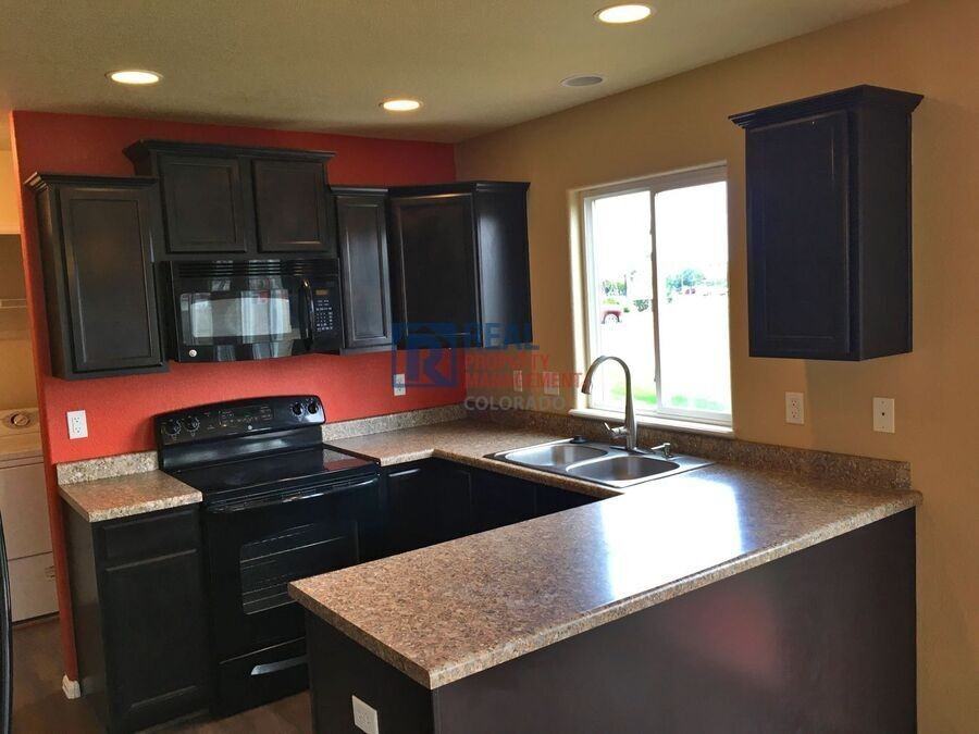 2360 Sierra Springs Dr - Photo 6 of 19