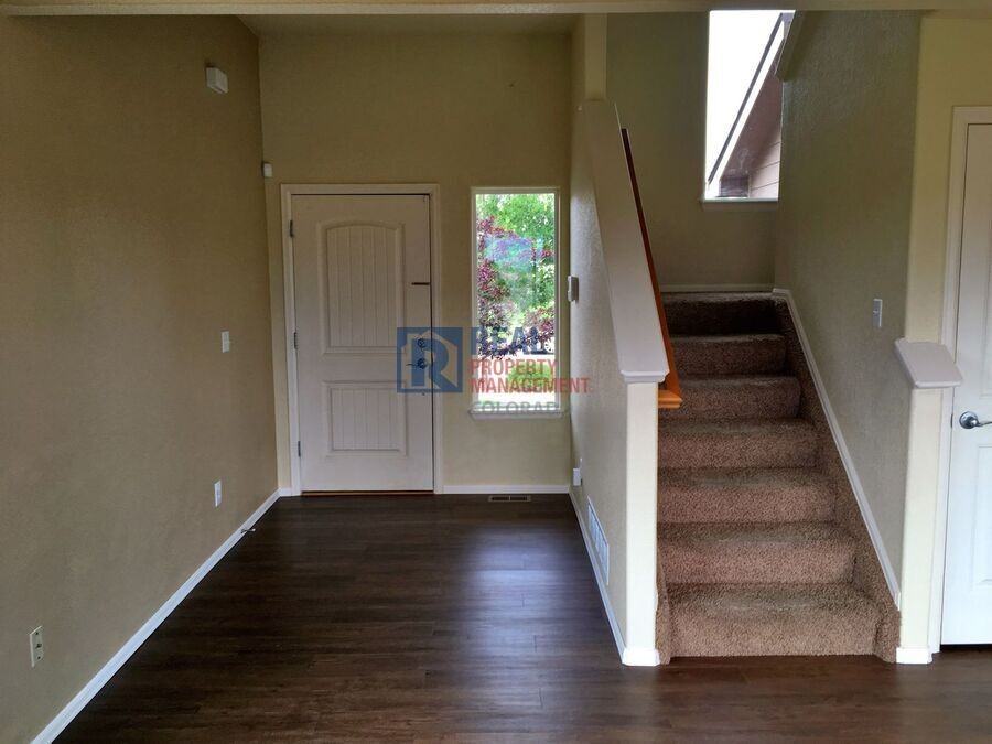 2360 Sierra Springs Dr - Photo 2 of 19