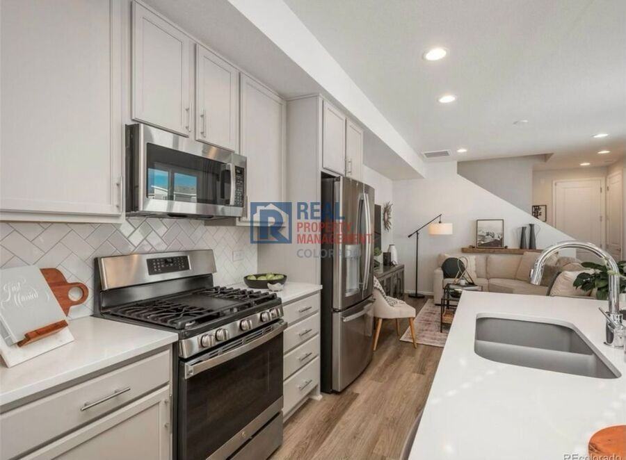 1675 S Andes Way - Photo 6 of 28