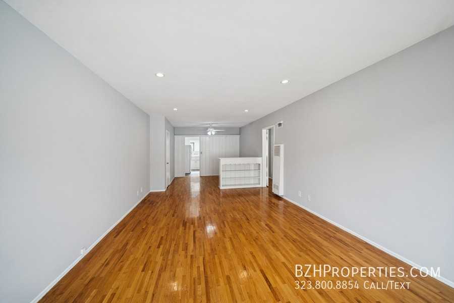 5307 Vantage Ave #6B