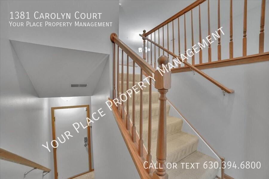 1381 Carolyn Ct - Photo 4 of 42