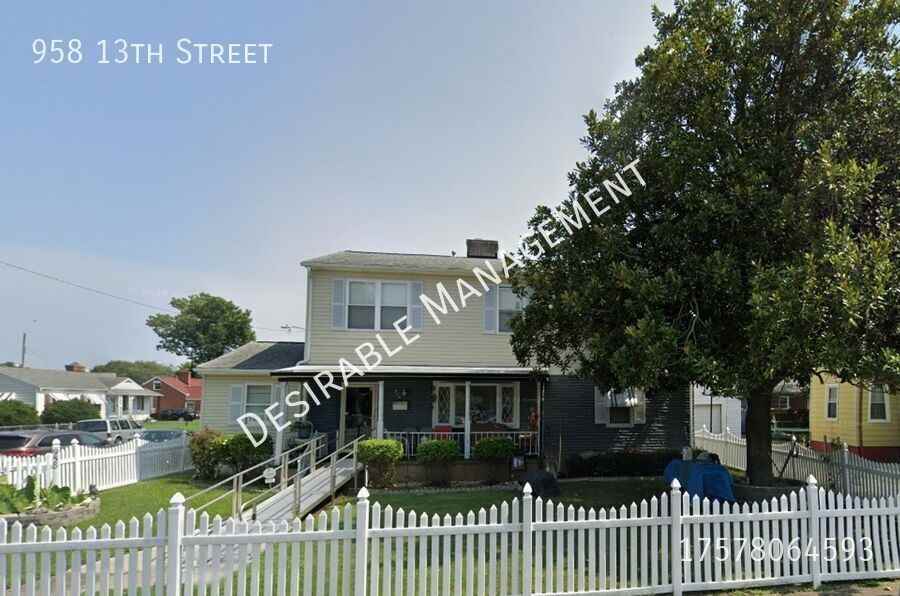958 13th Street - Photo 2 of 20