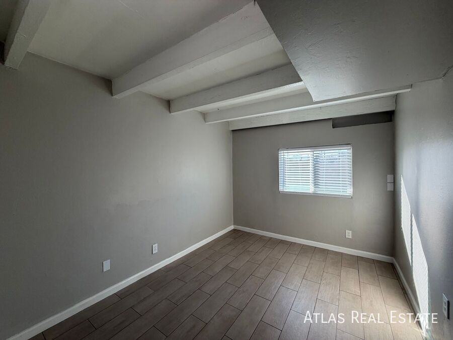 3451 N Flowing Wells Rd #4 - Photo 3 of 17