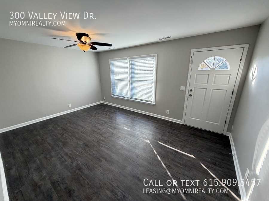 300 Valley View Dr - Photo 5 of 15