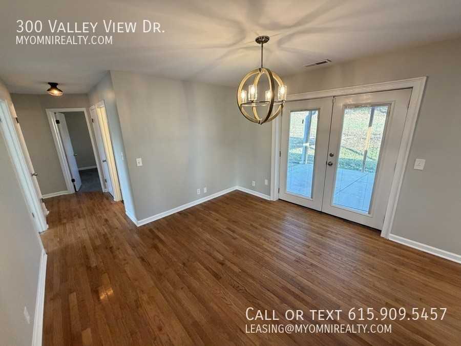 300 Valley View Dr - Photo 6 of 15