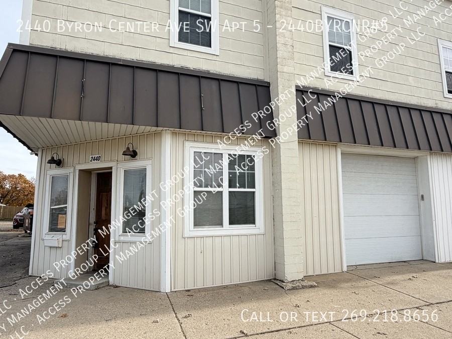 2440 Byron Center Avenue Southwest - Photo 2 of 13