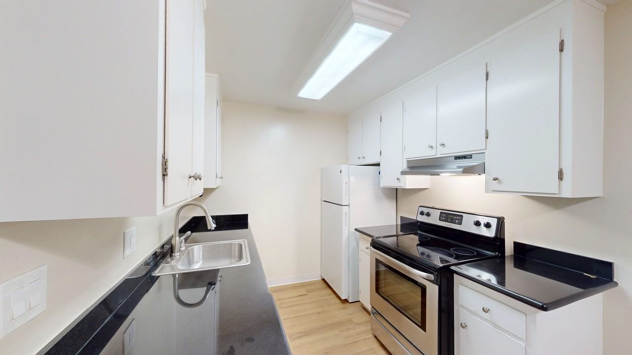 225 Nova Albion Way #24 - Photo 7 of 14