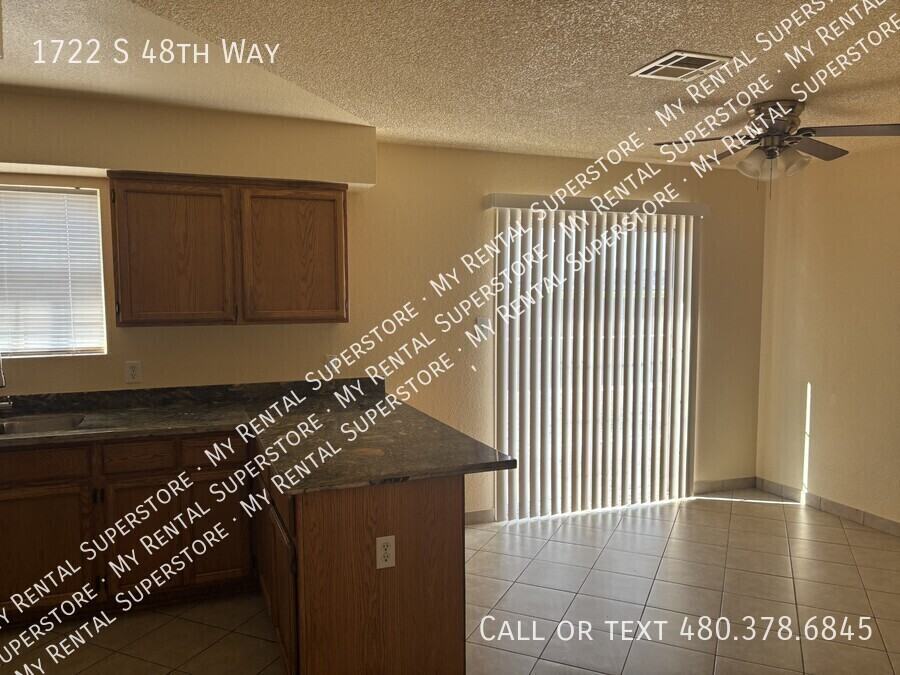 1722 48th Way - Photo 3 of 8