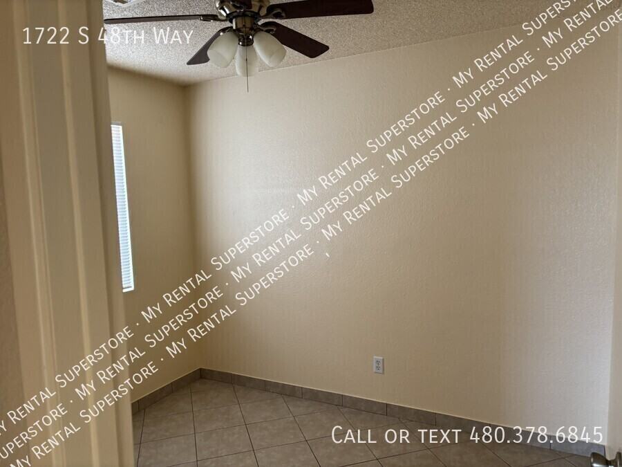 1722 48th Way - Photo 6 of 8