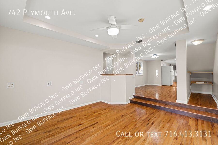 742 Plymouth Ave - Photo 7 of 28