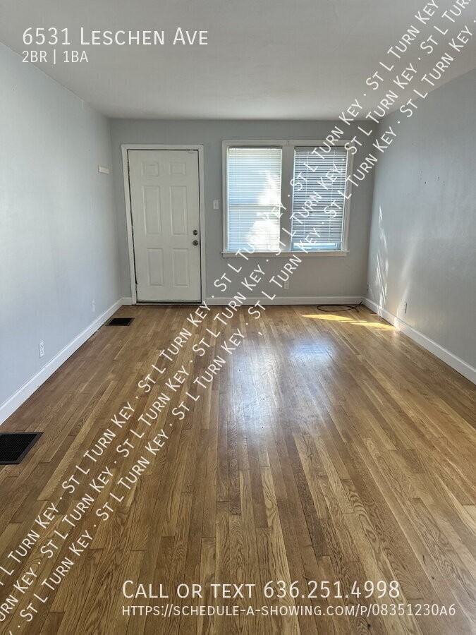 6531 Leschen Avenue - Photo 3 of 9