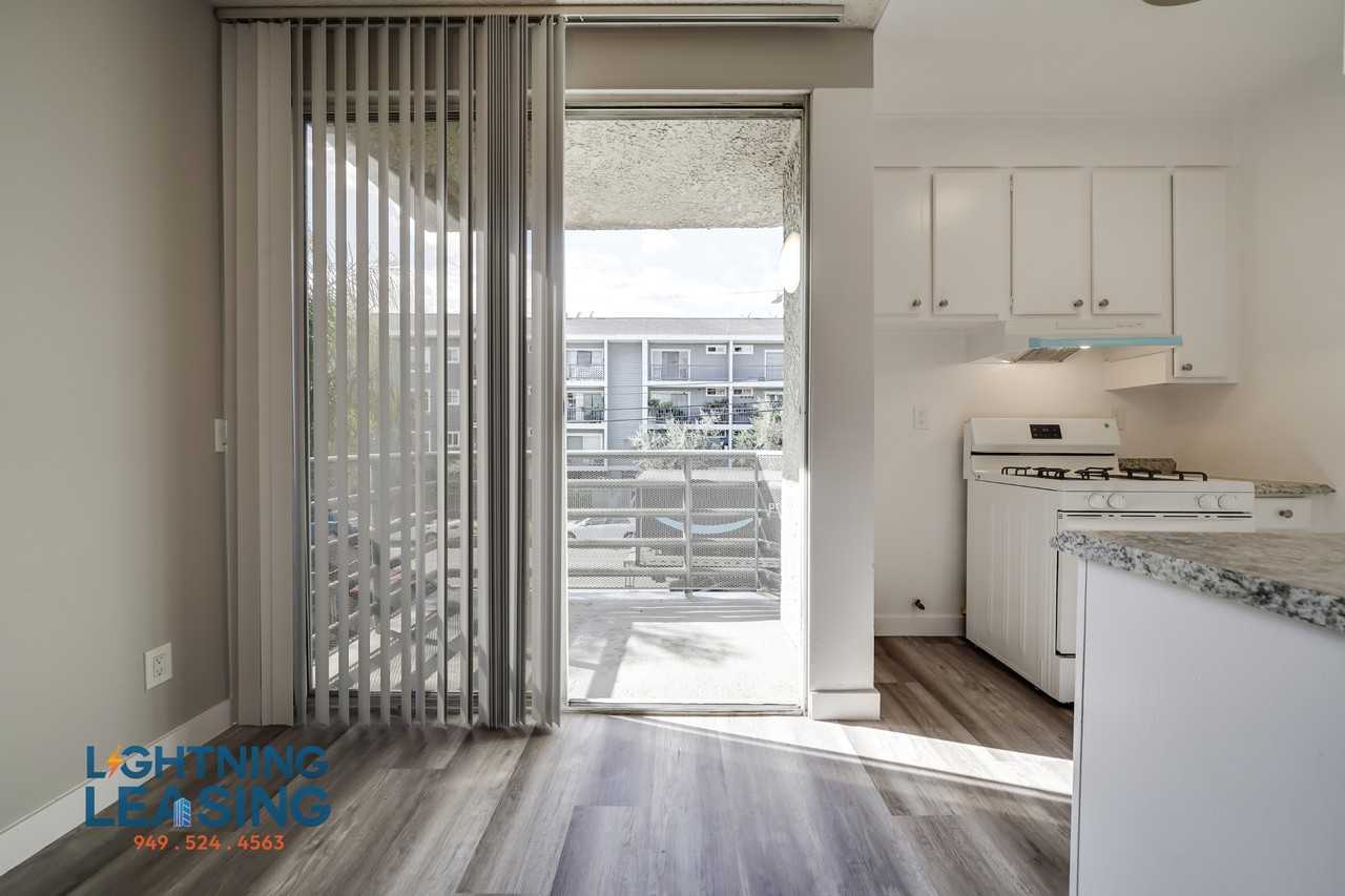 8430 Cedros Ave #101D - Photo 7 of 20