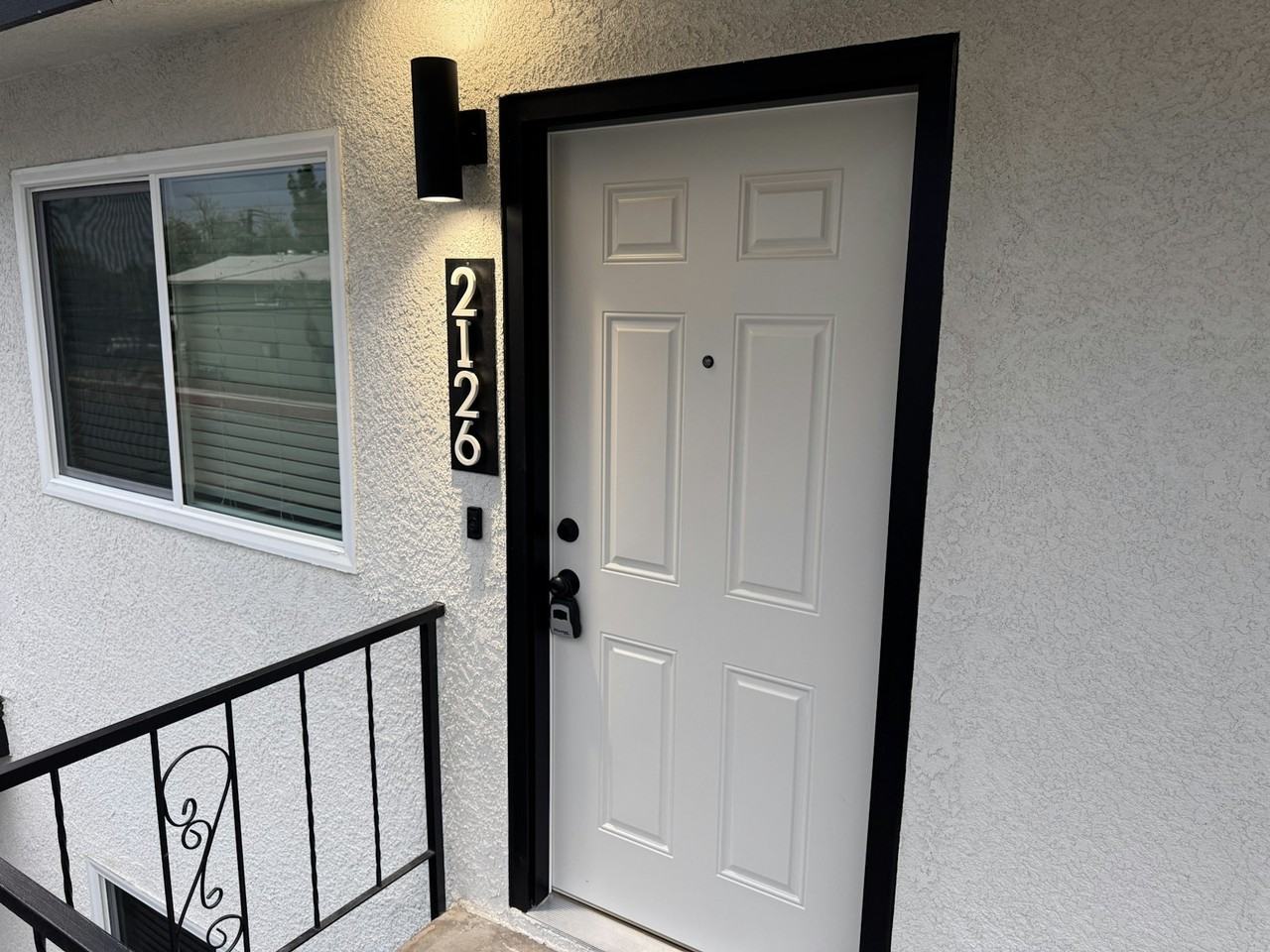 2126 North Glenn Avenue - Photo 2 of 22