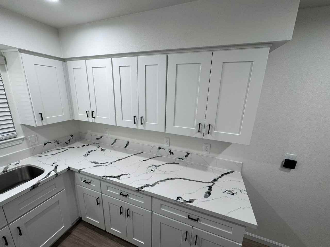 2126 North Glenn Avenue, Unit 2126 - Photo 5 of 30