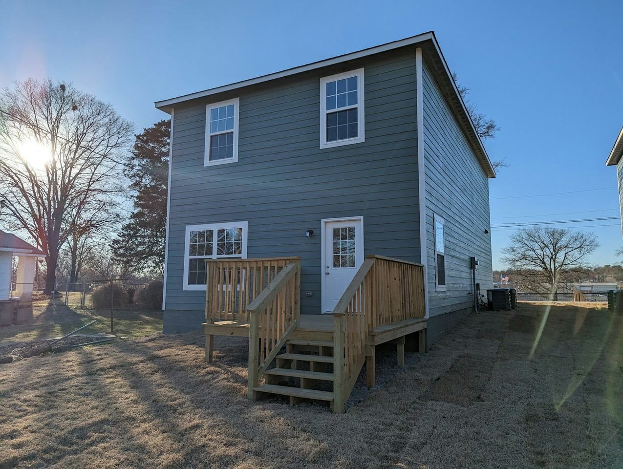 141 South Bluff Avenue - Photo 2 of 15