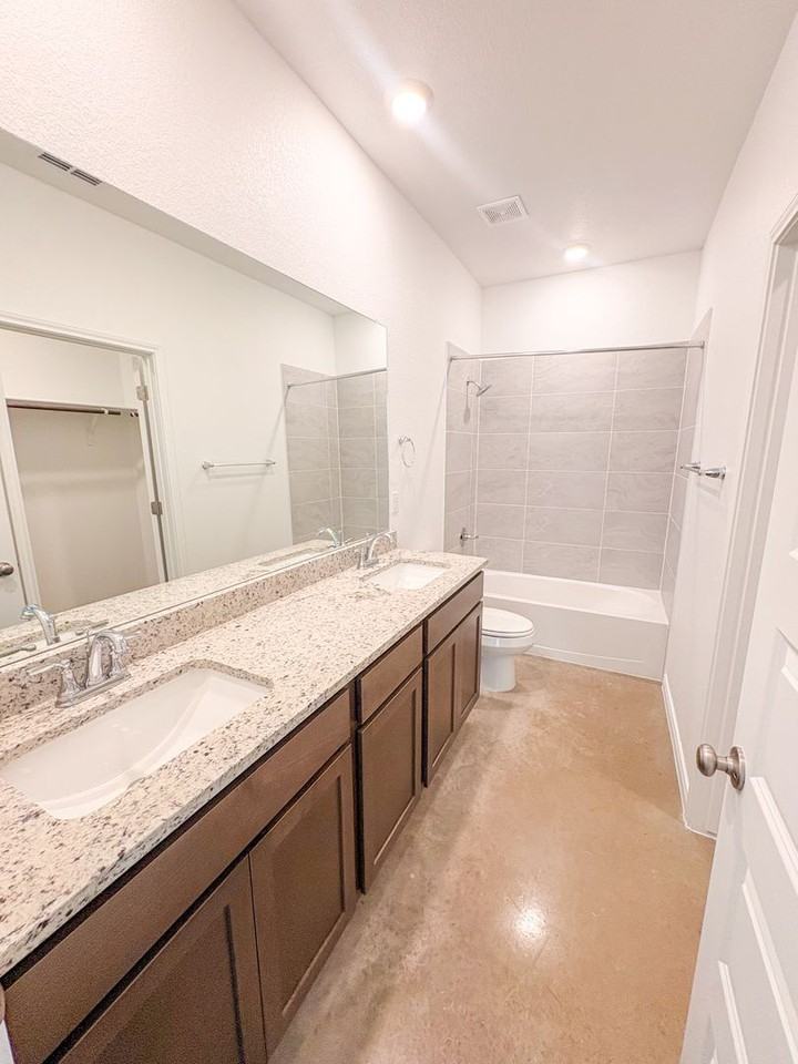 2917 Quail Ridge Ln #B - Photo 6 of 13