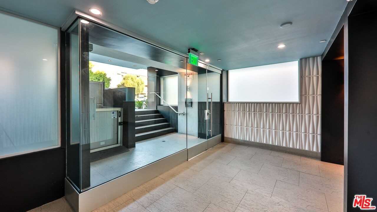 5143 White Oak Ave #5143-306 - Photo 5 of 32