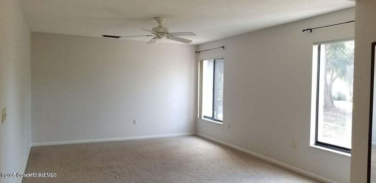 300 Olympia Ct #300 - Photo 2 of 14