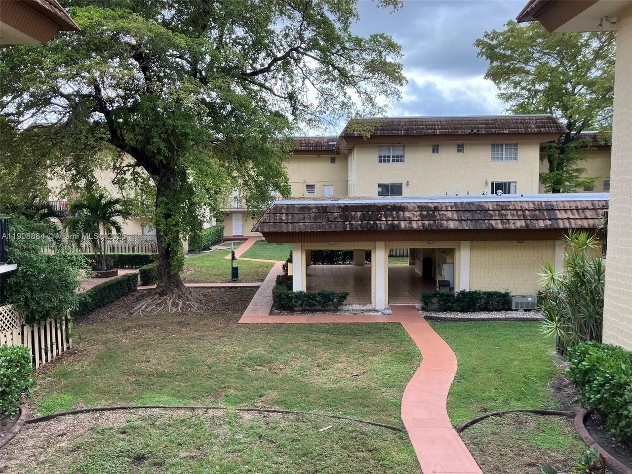 8500 Southwest 109th Avenue #8500-6222 - Photo 6 of 31