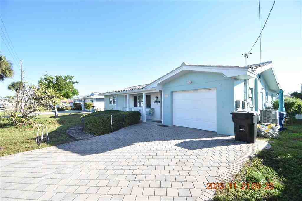 2513 Gulf Boulevard #2513 - Photo 3 of 39