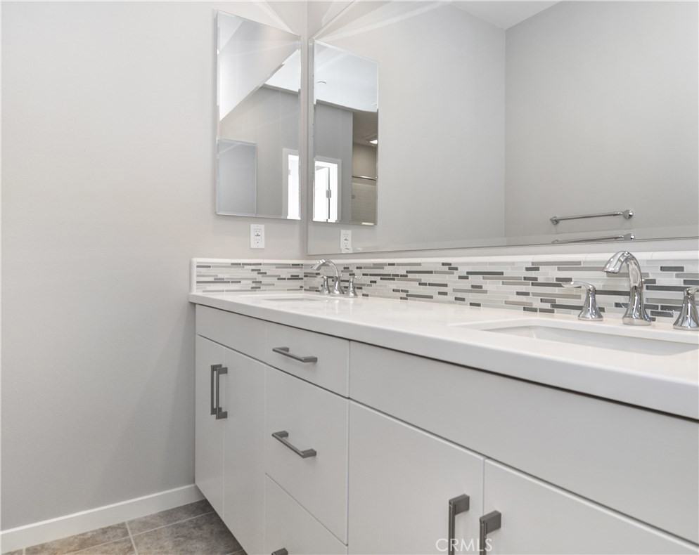 123 Quiet Grove #123 - Photo 3 of 16