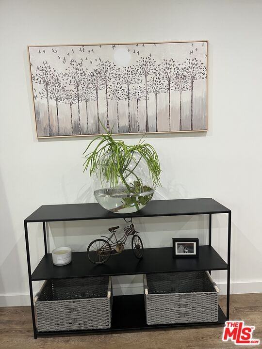 124 S Croft Ave #124-101 - Photo 5 of 22