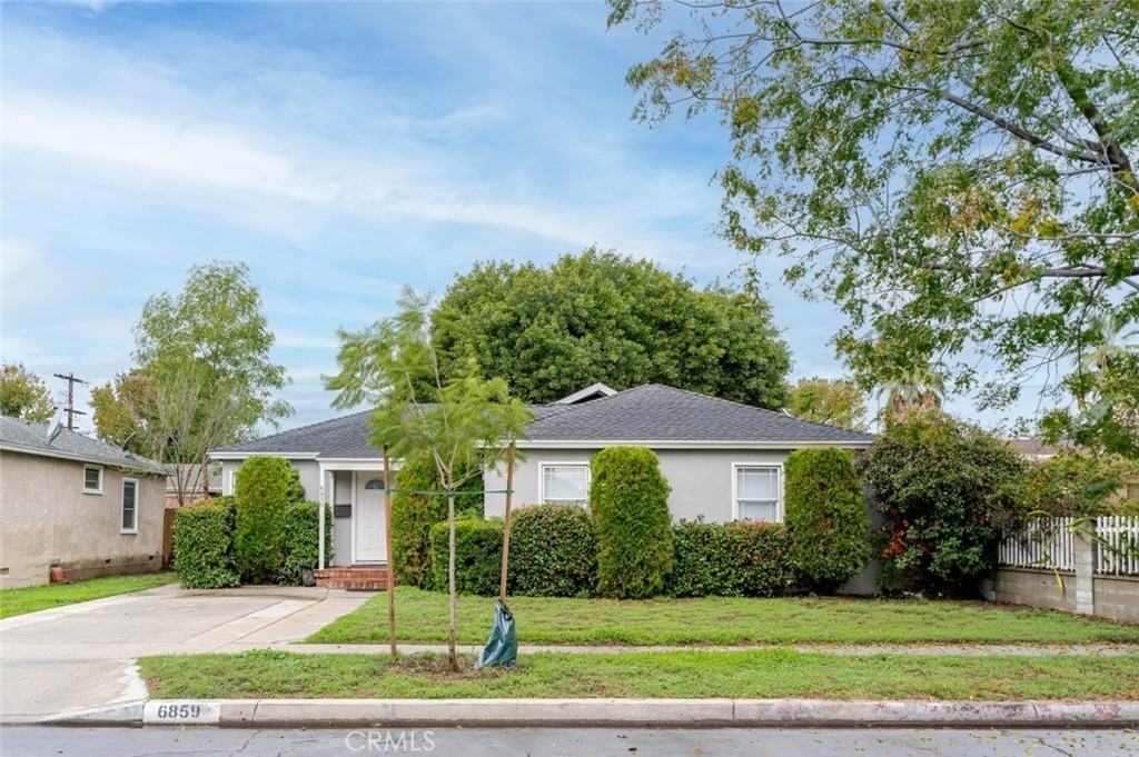 6859 Hesperia Ave #6859 - Photo 7 of 29