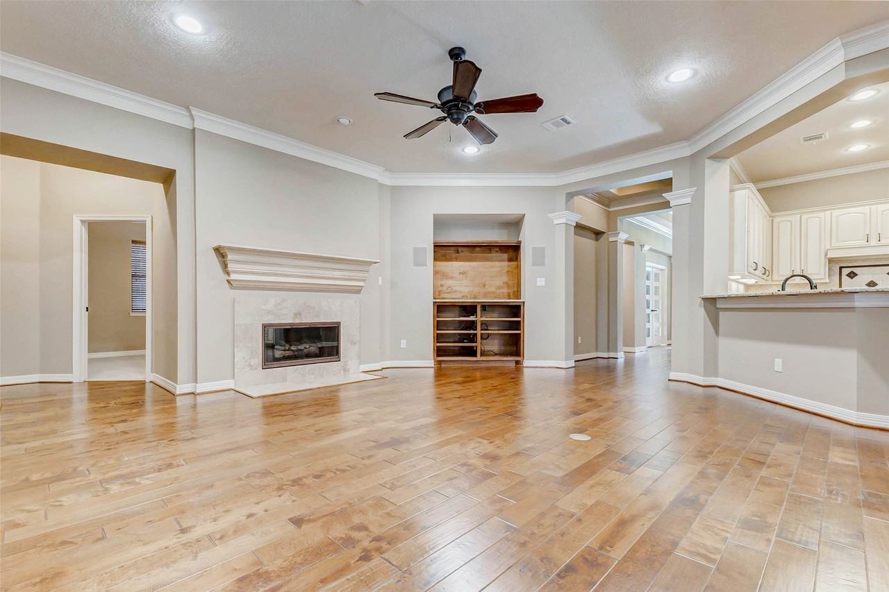 1130 Wellshire Dr #1130 - Photo 3 of 47