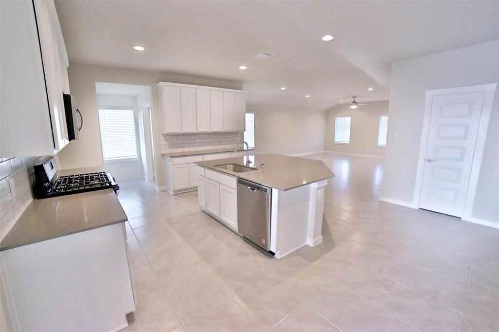 29707 Cayenne Cir #29707 - Photo 5 of 24