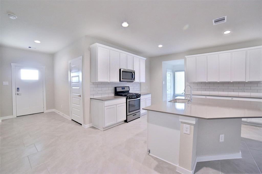 29707 Cayenne Cir #29707 - Photo 6 of 24