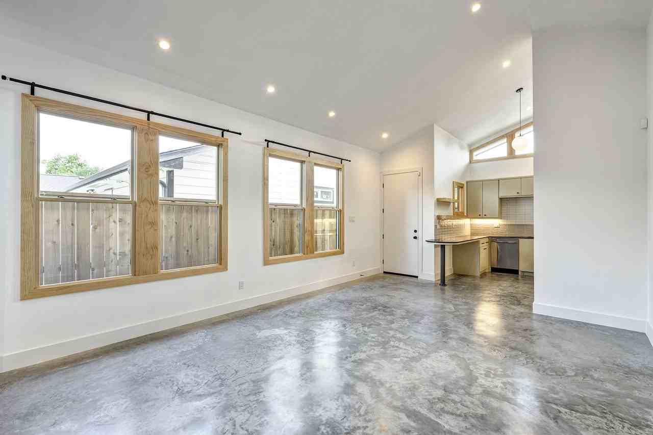 907 Kern St #907B - Photo 5 of 18