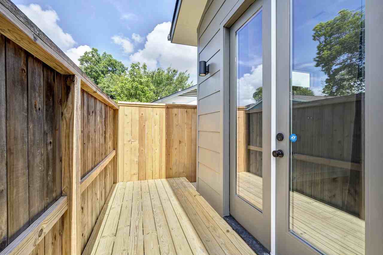 907 Kern St #907B - Photo 7 of 18