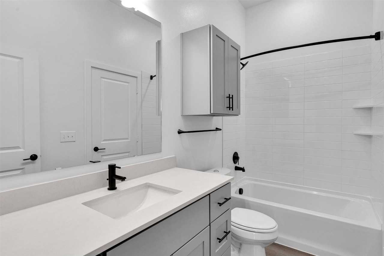 1310B Goalie Dr #1310 - Photo 6 of 31