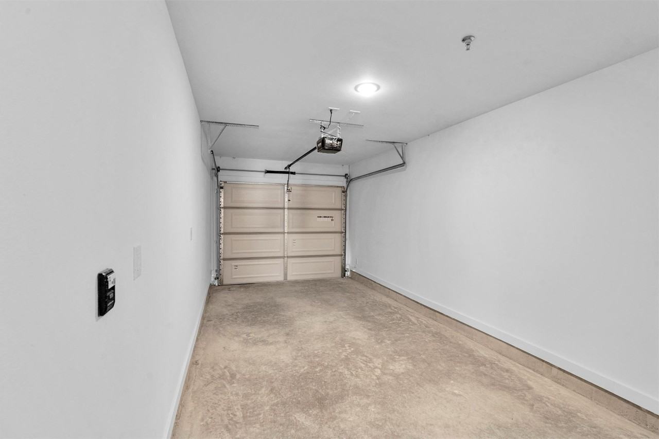 1310B Goalie Dr #1310 - Photo 7 of 31