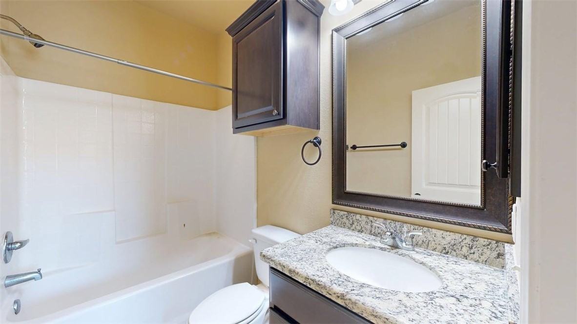 3007 Towers Pkwy #3007 - Photo 4 of 32