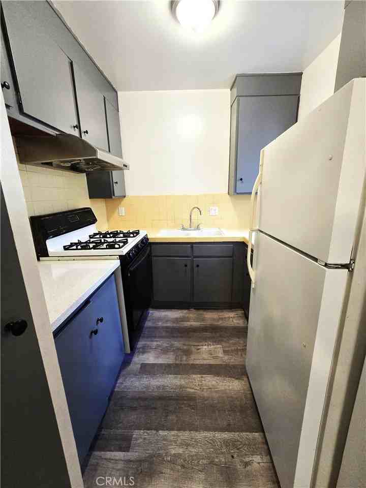 911 New Depot Street #911-7 - Photo 6 of 20