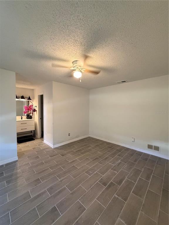 2527 Shrimp Street #2527 - Photo 2 of 13