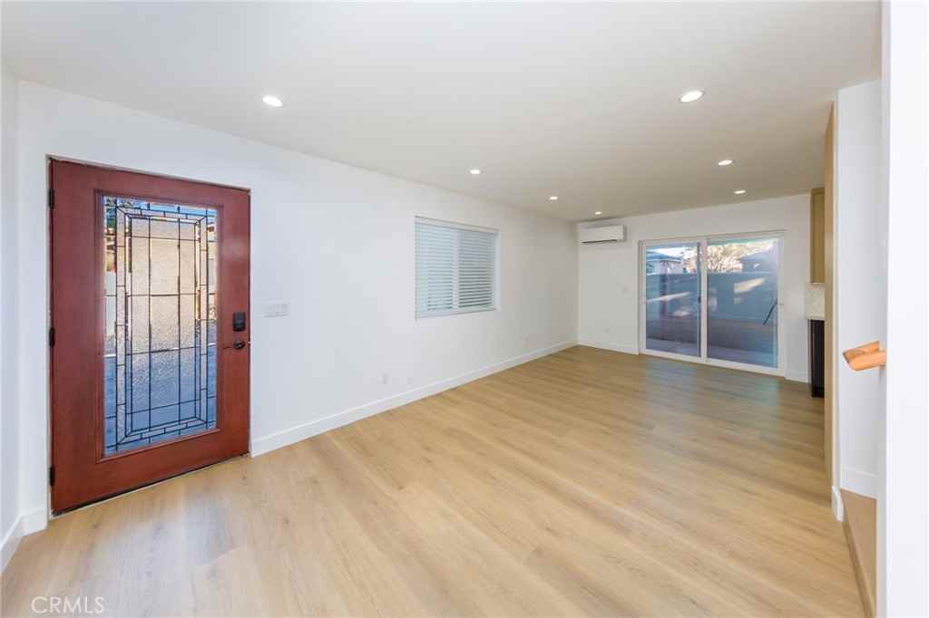 7510 Etiwanda Avenue #7510 - Photo 4 of 19