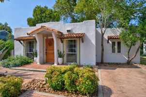 featured image of 409 West Water Street #409