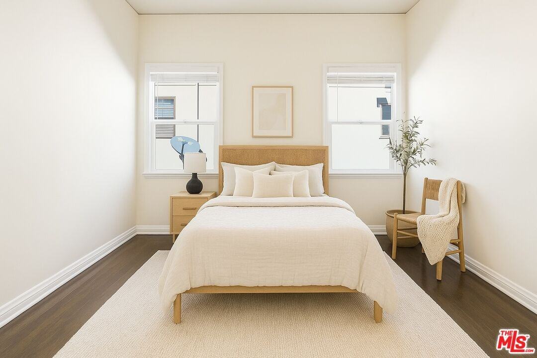 111 North Harper Avenue #1111-2 - Photo 5 of 29