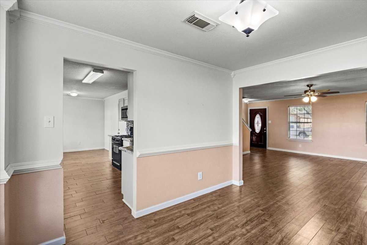 158 Bristol Bend Lane #158 - Photo 4 of 32