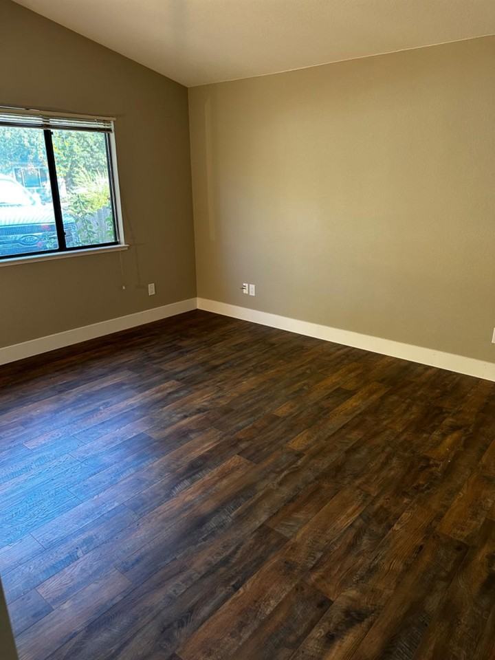 40 College Street #40A - Photo 3 of 17